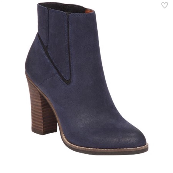 Lucky Brand bootie *SOLD - Picture 2 of 7